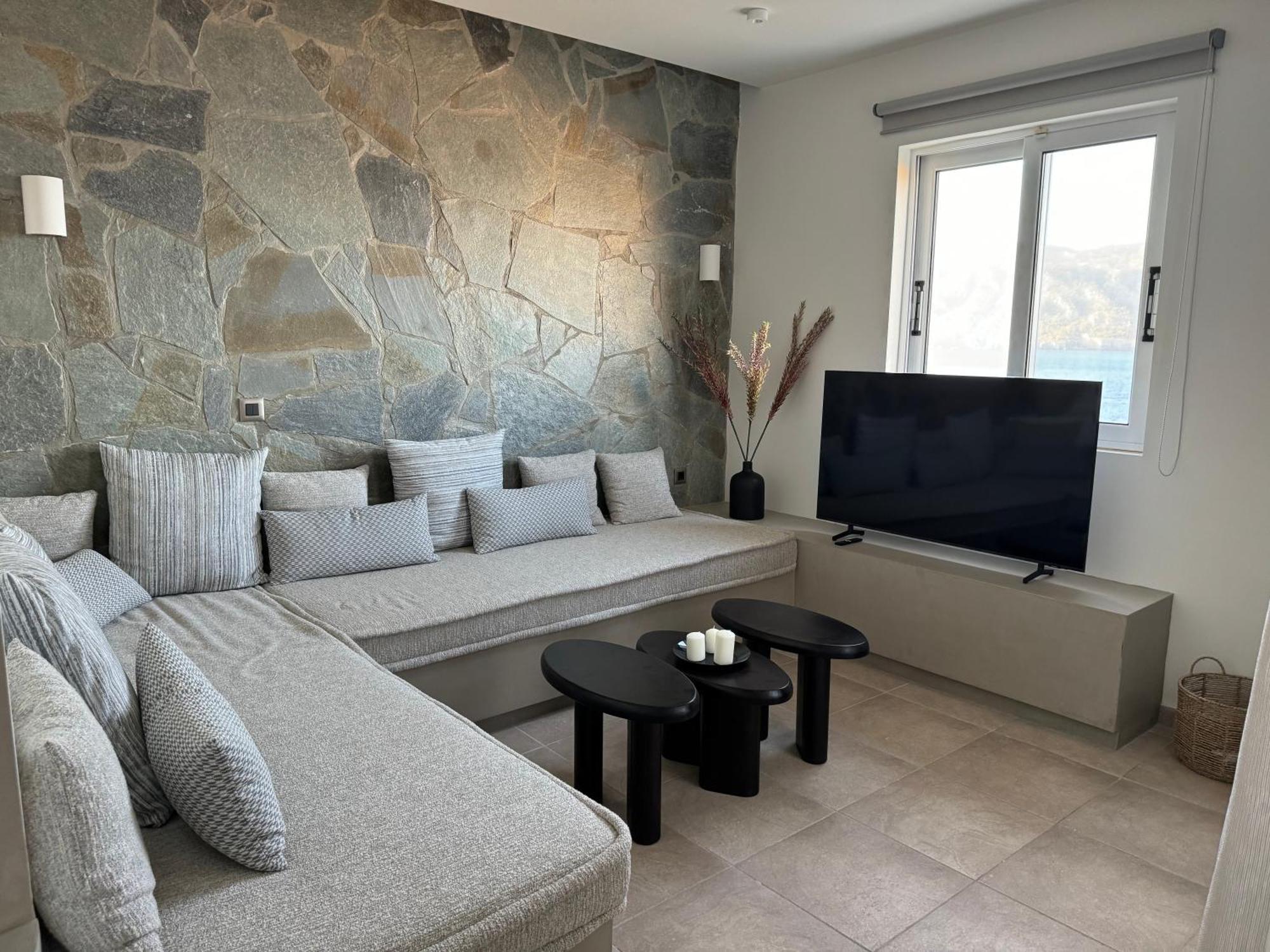 Chc Sound Of The Sea Aparthotel Karpathos Town  Exterior photo